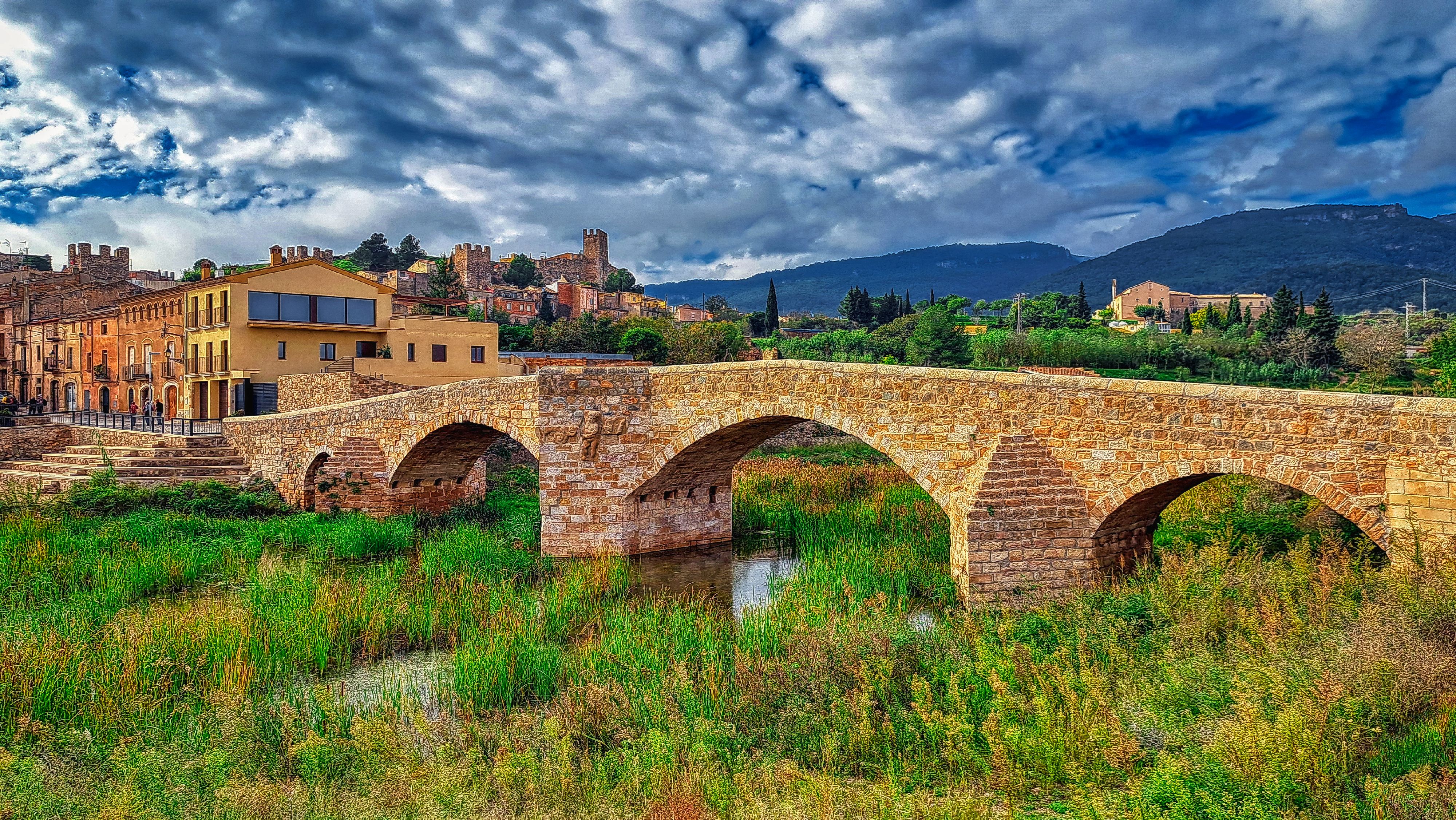 Montblanc: A Journey Through Pont Vell and the Francol River