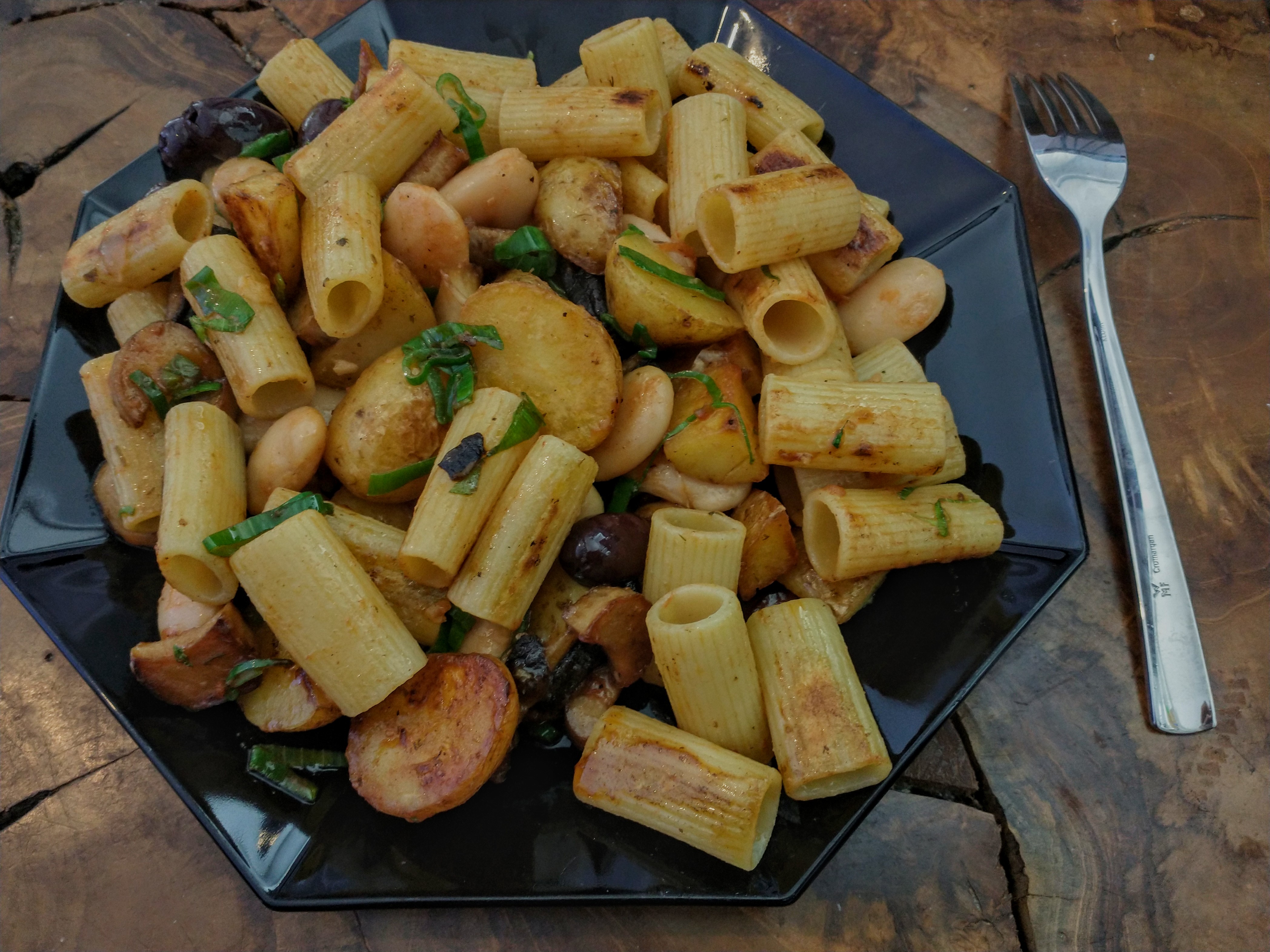 Delicious Pasta Dish Featuring King Oyster Mushrooms and Greek-Style Giant Beans