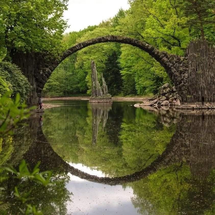 The Incredible Devil's Bridge: A Marvel of 1860 Engineering