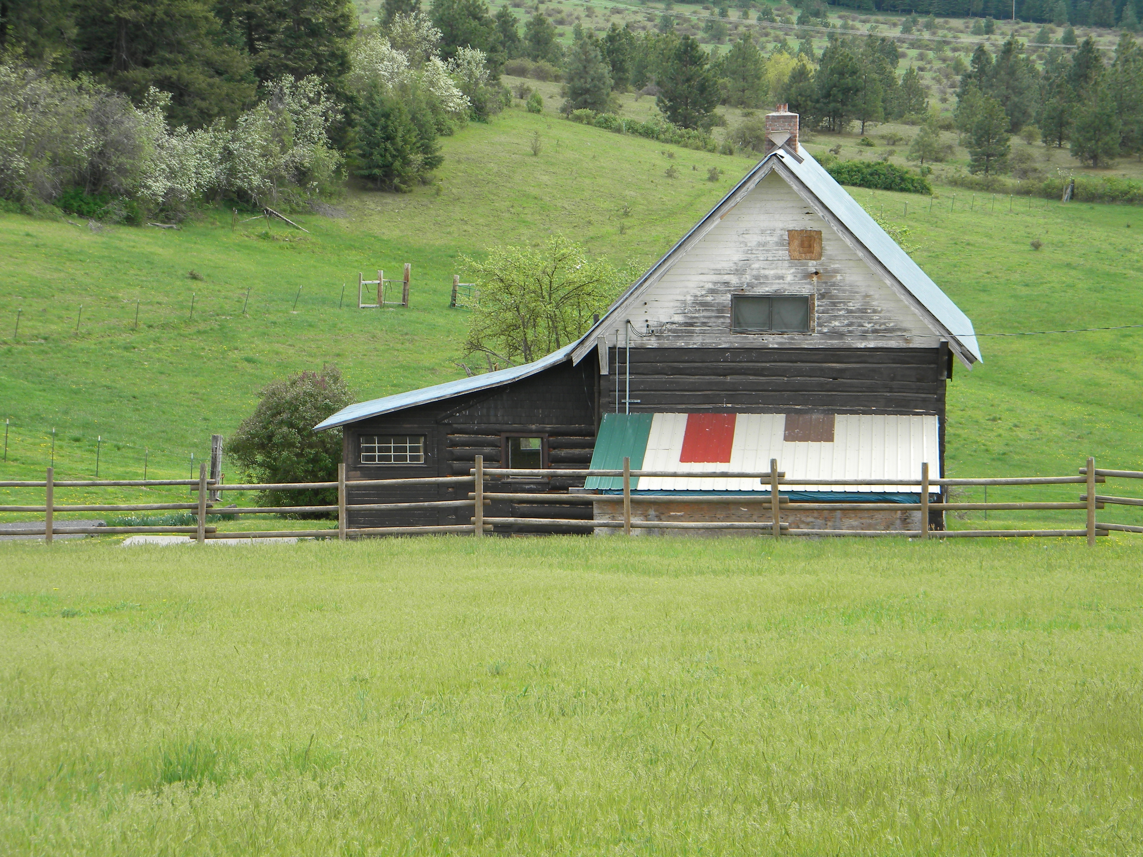Rebuilding a 1912 Log Cabin: A Journey Through Time