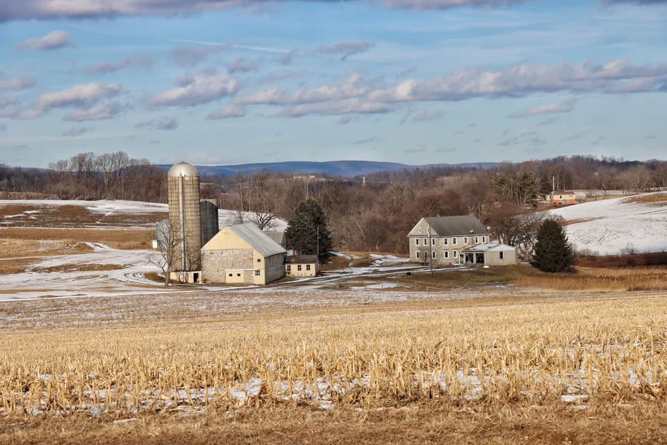 Breathtaking Farmland Scenery