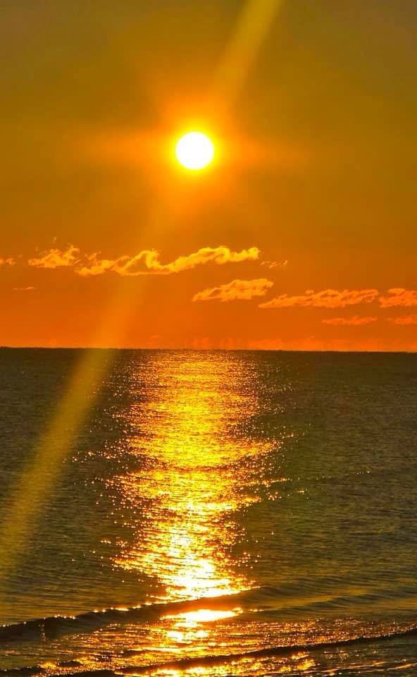 A Stunning Sunrise: The Day Begins