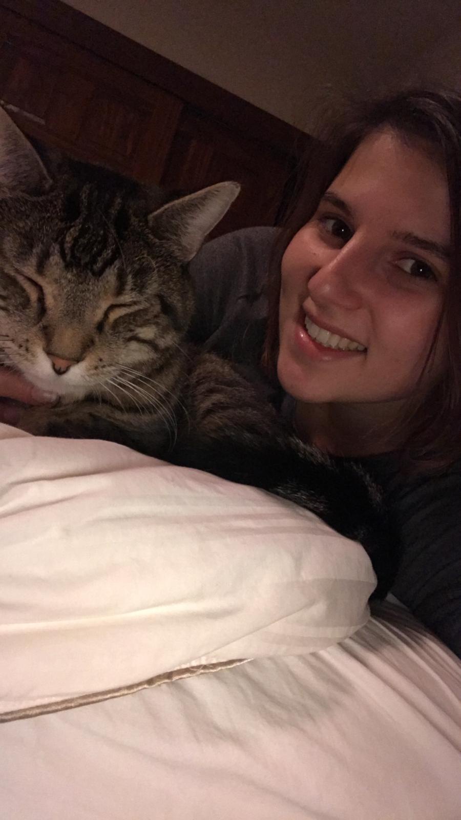 Merry Christmas! Here’s Proof My Cat Isn’t a Giant!
