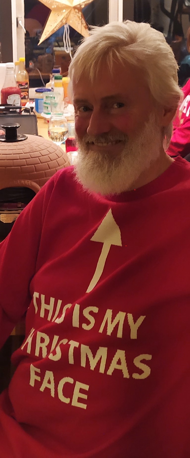 Gathering for a Heartwarming Christmas Dinner with Family