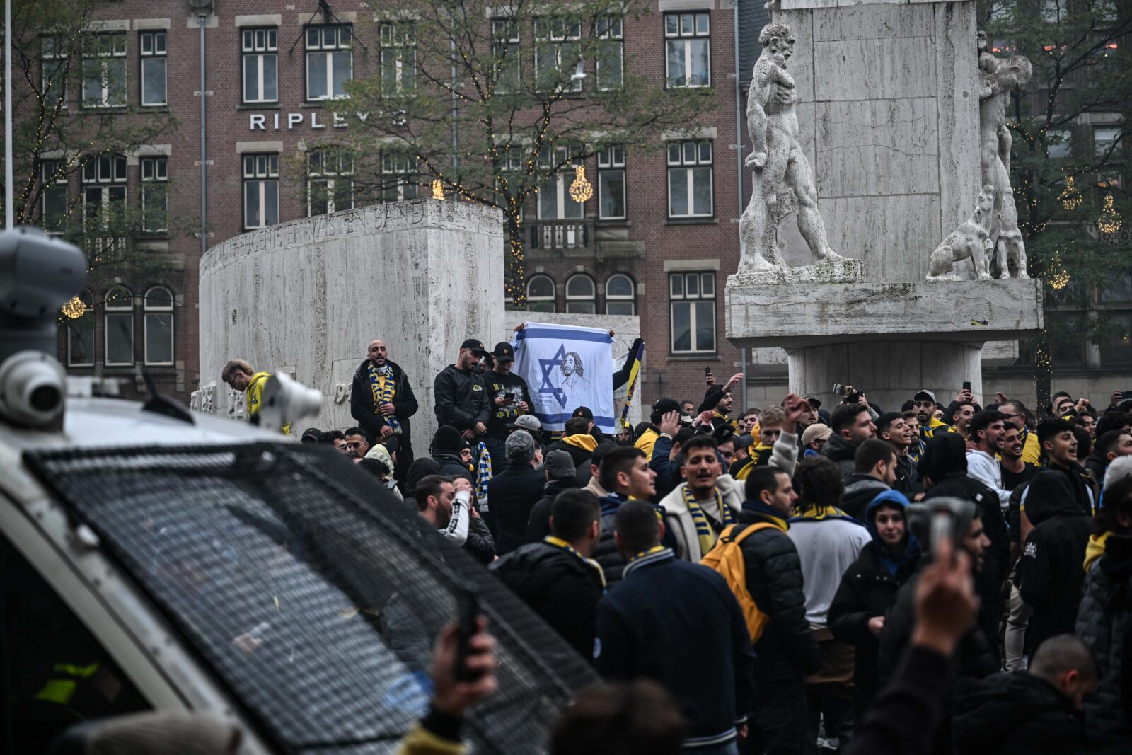 Israeli Extremists Create Chaos in Amsterdam
