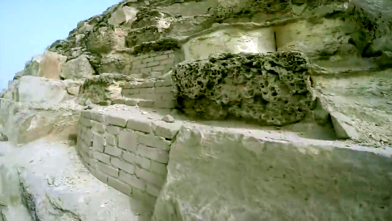 The Enigmatic Bricks of The Great Pyramid