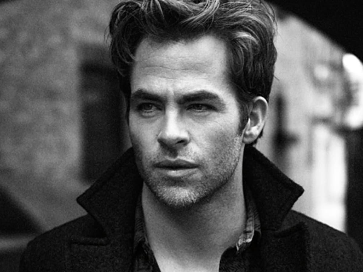 Chris Pine rallying for Team Pinecone!