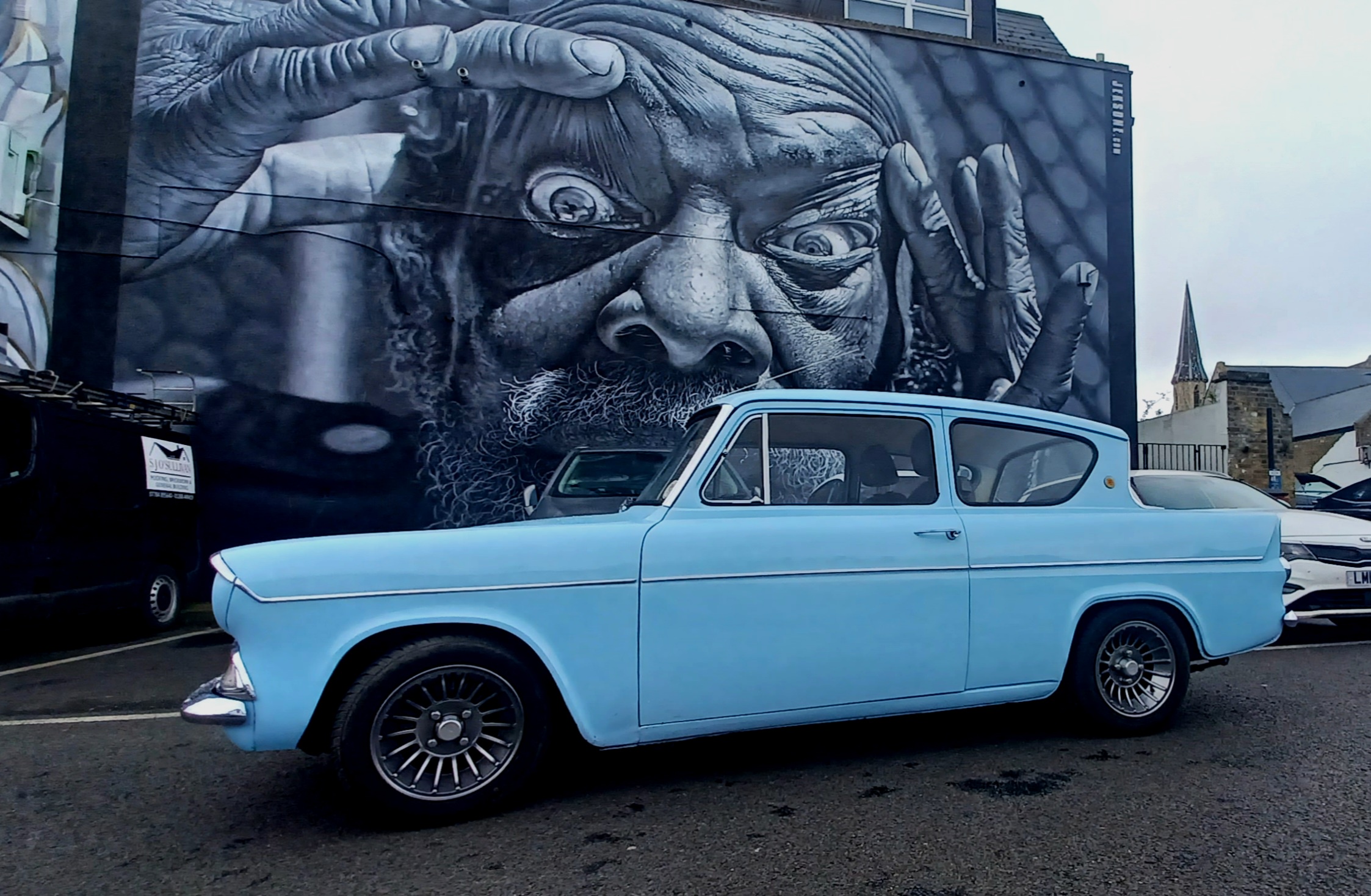 The Hotrod Hoob: A Must-See!