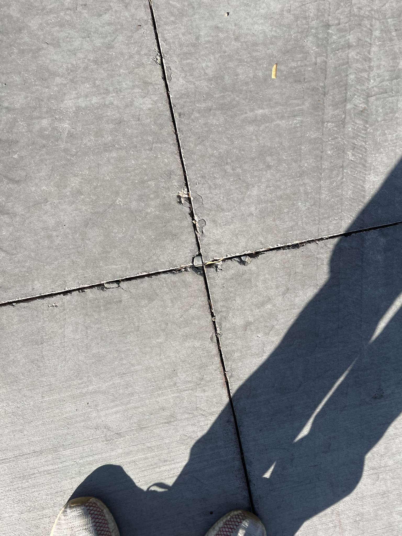 The Struggles of Crumbling Concrete Driveway Joints