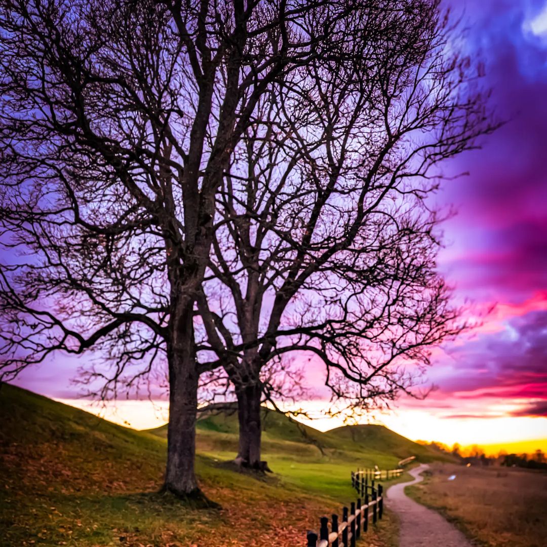 When Nature Becomes a Masterpiece: The Sky's Colorful Canvas
