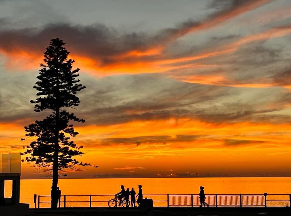 Breathtaking Sunset Over the Horizon