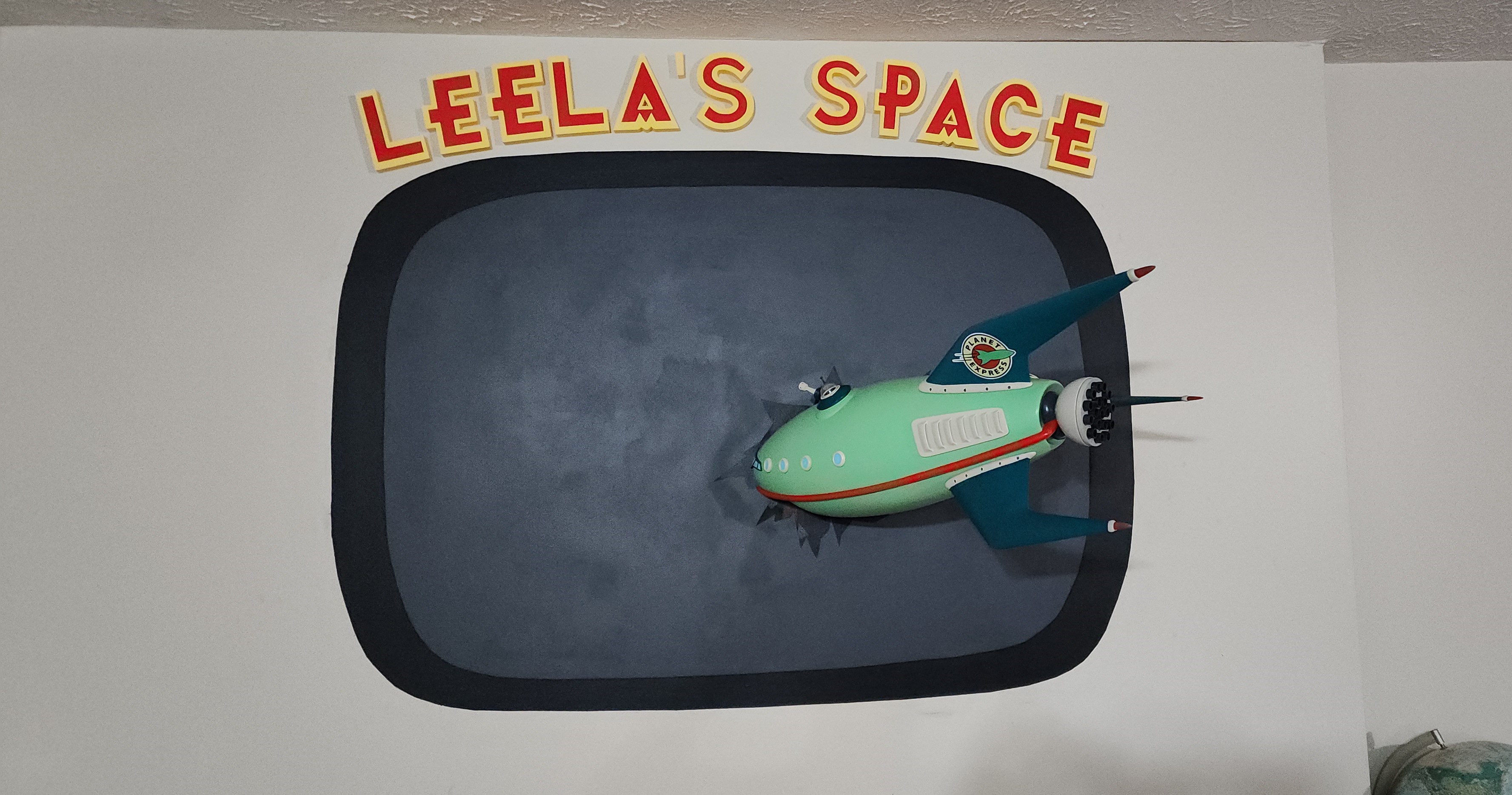 Planet Express Ship Crash: Leela's Space Saga