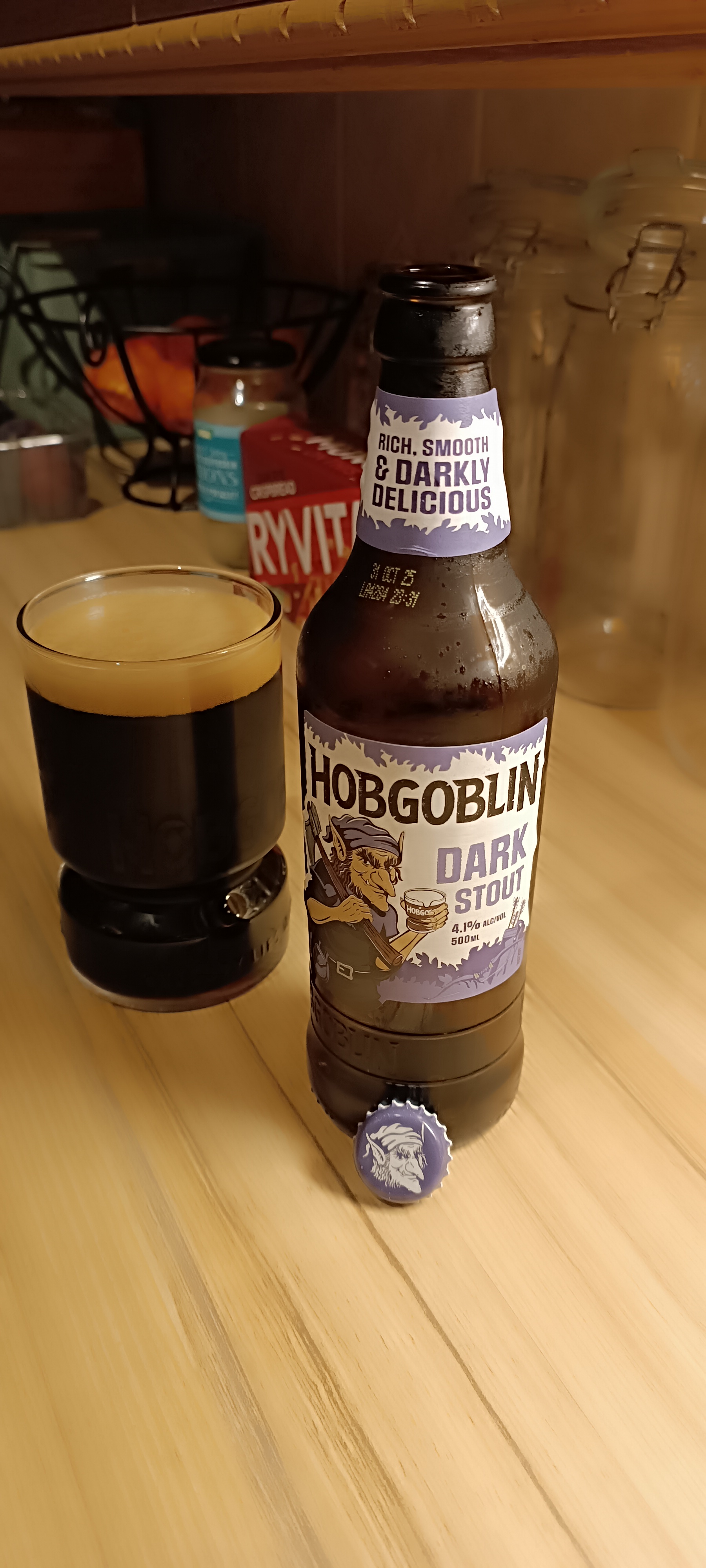 Discovering Hobgoblin Dark Stout: A 4.1 ABV Experience