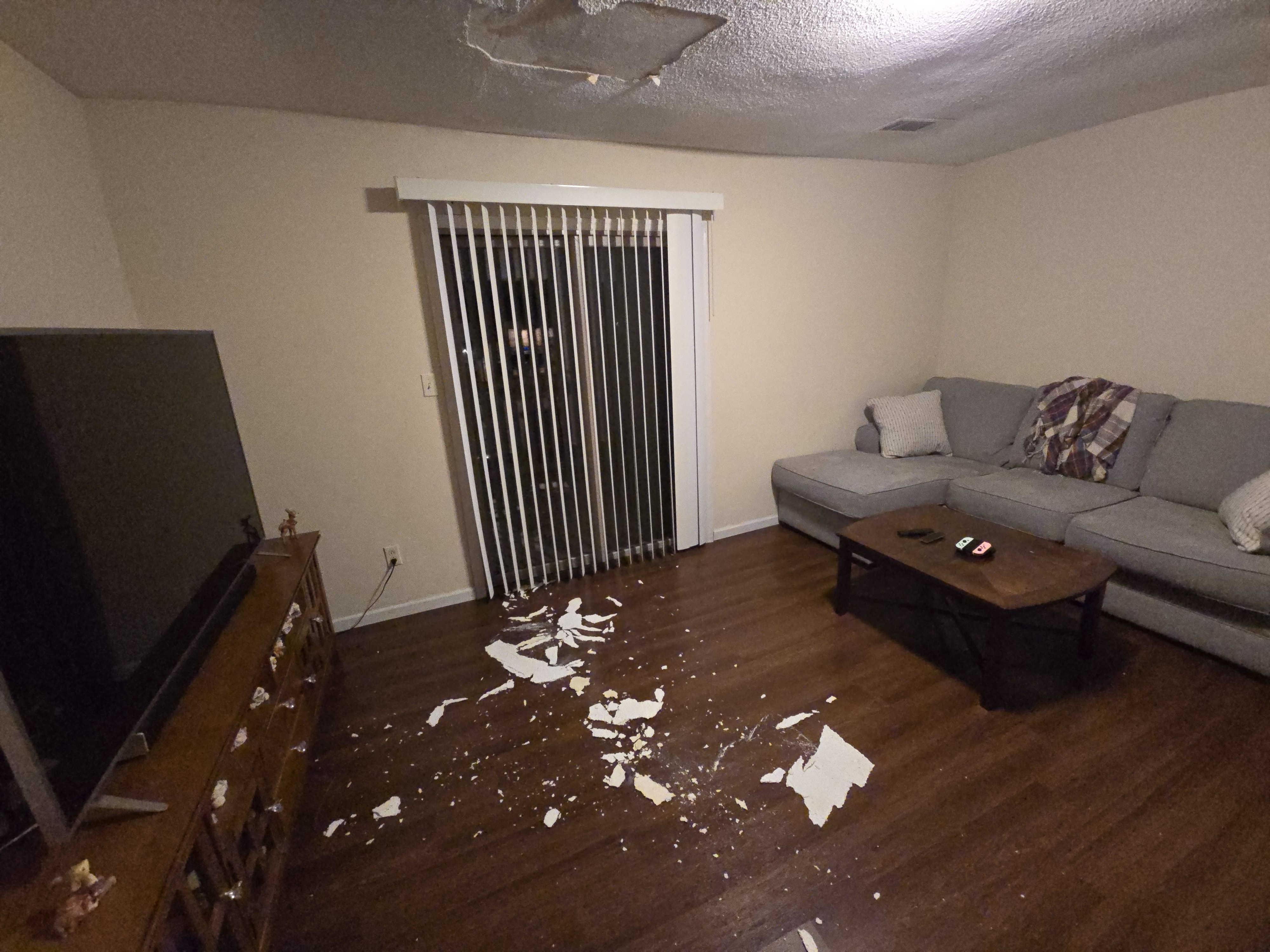 The Ceiling Just Collapsed in My Apartment - What Now?