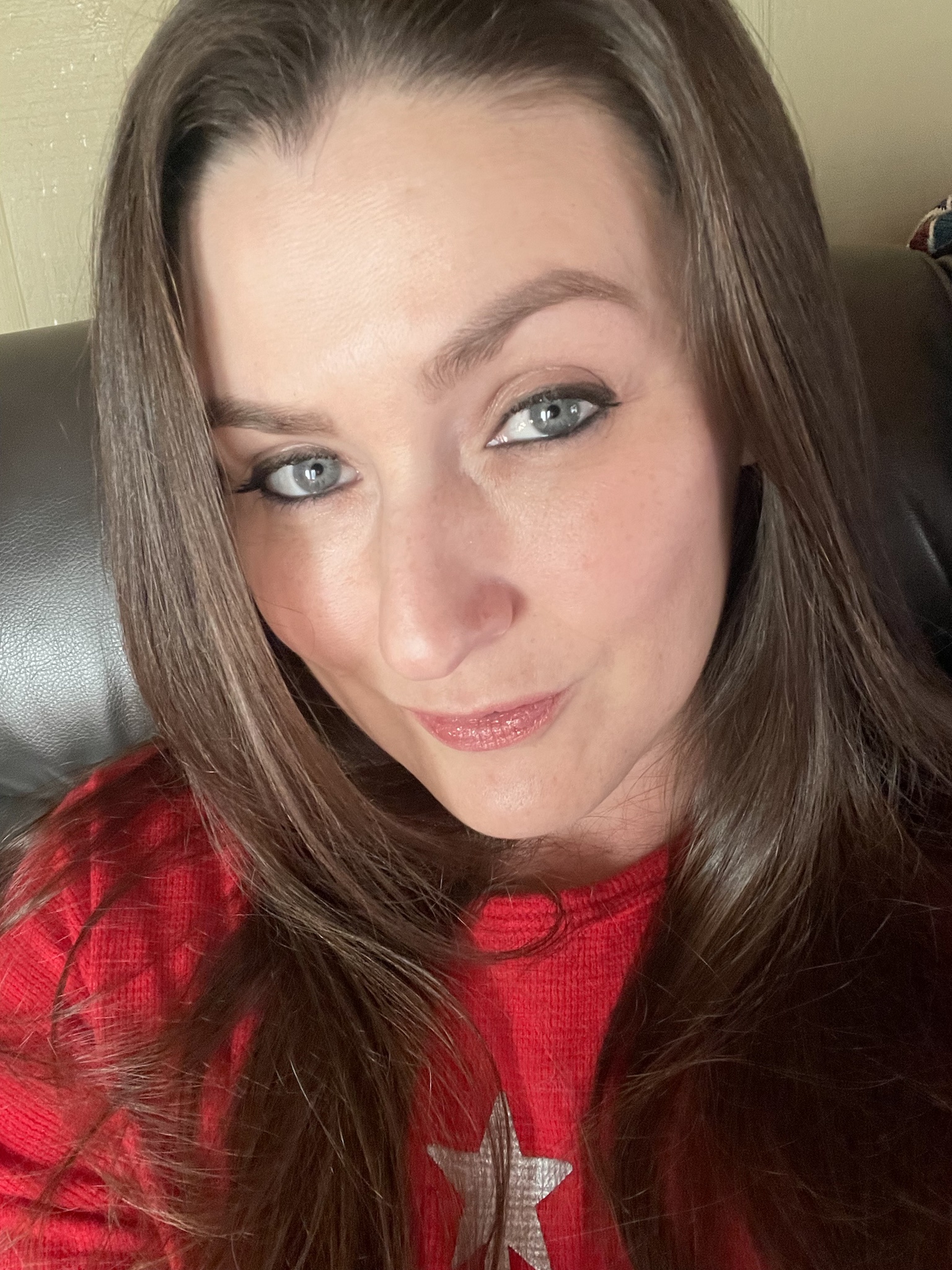 Get Ready for a 2024 Christmas Selfie Extravaganza!