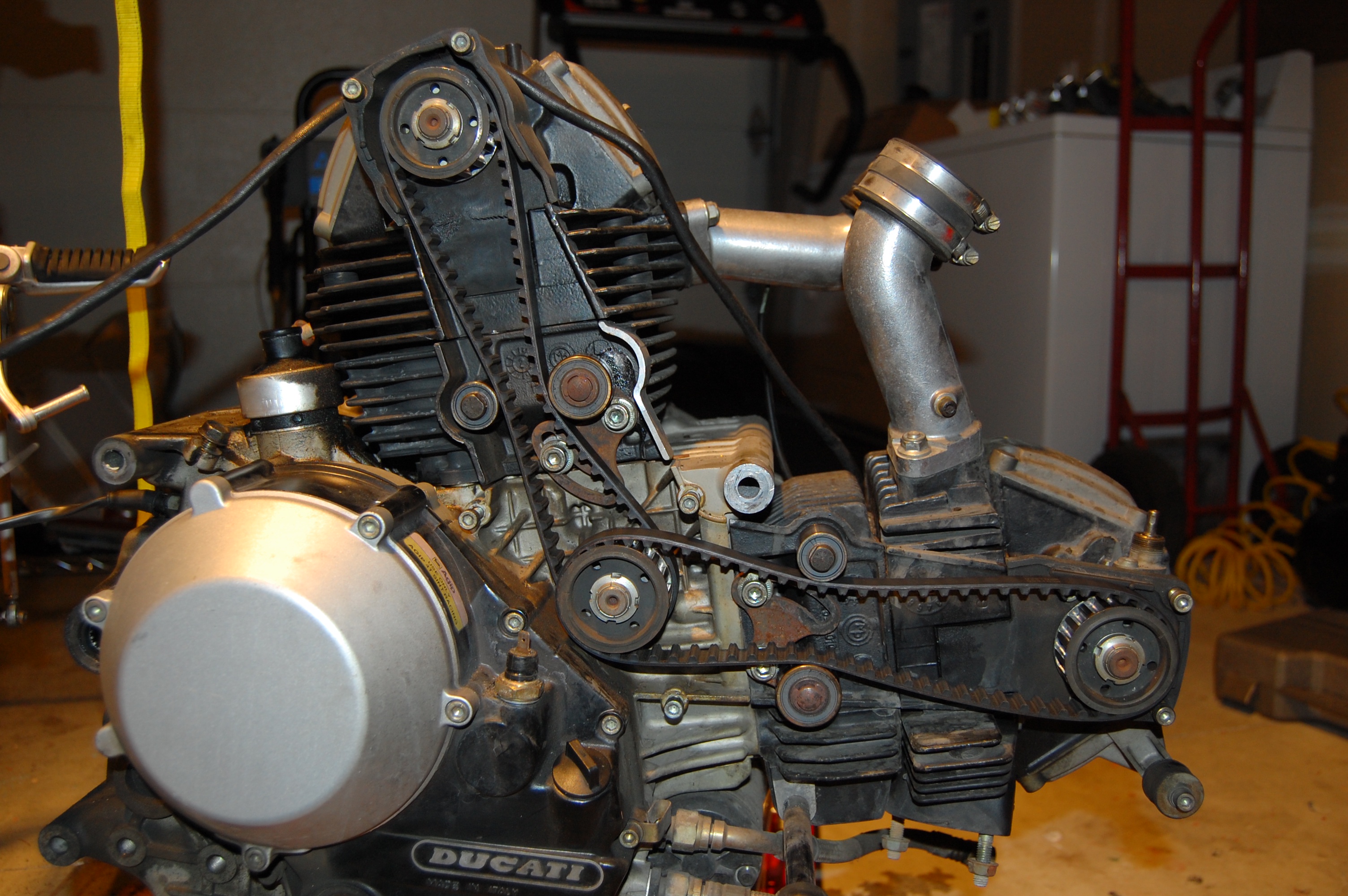 The Legendary 1993 Ducati 900ss Engine