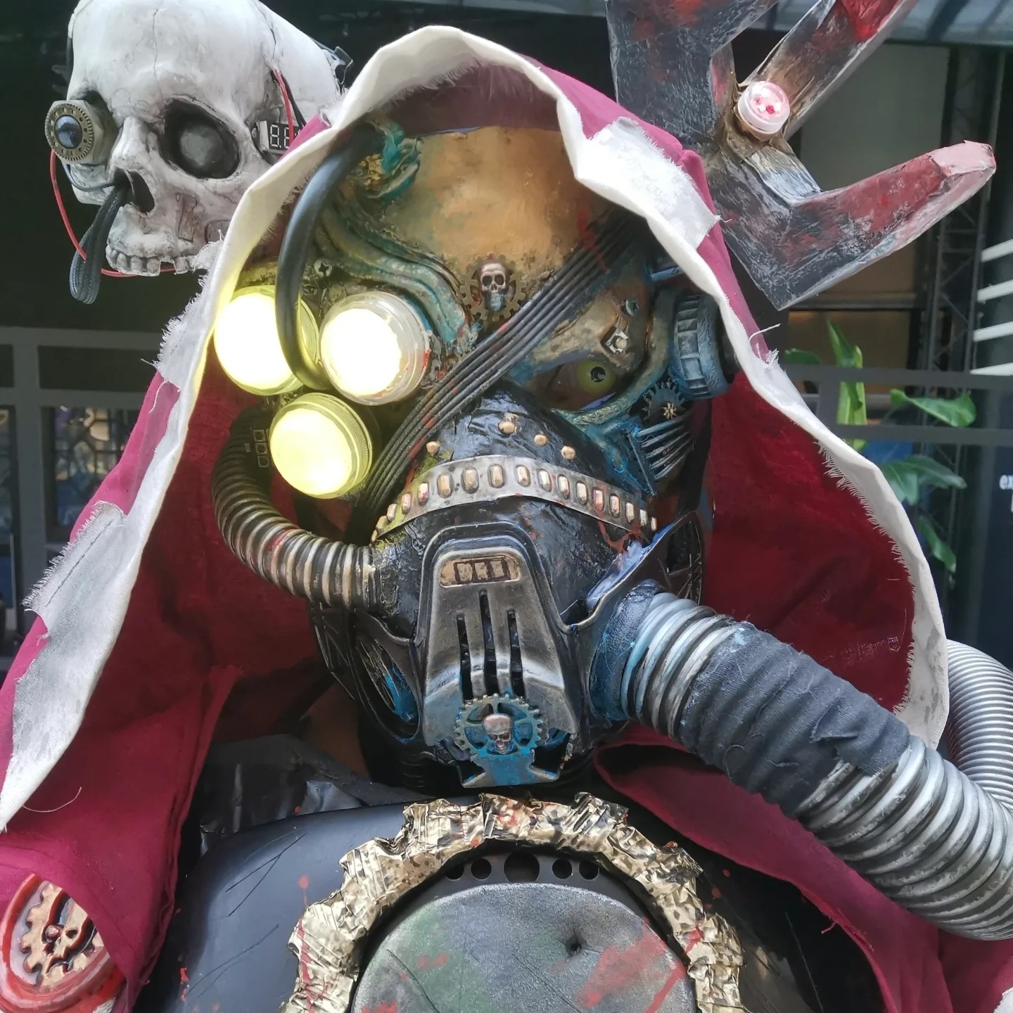 Nostalgic Sci-Fi Adventures in the Name of Omnissiah