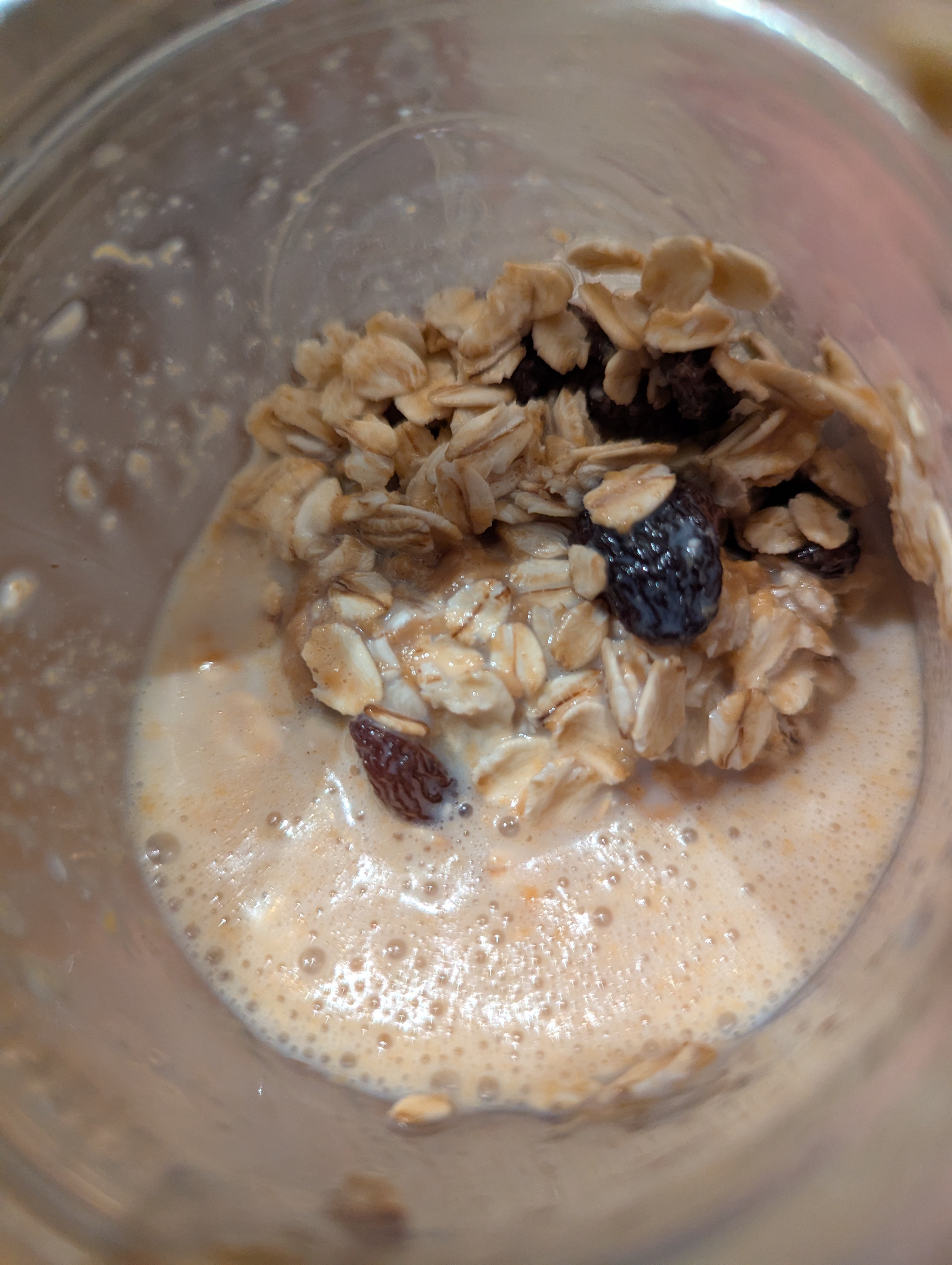 A Cozy Invitation: Oatmeal in a Jar for the Night Before