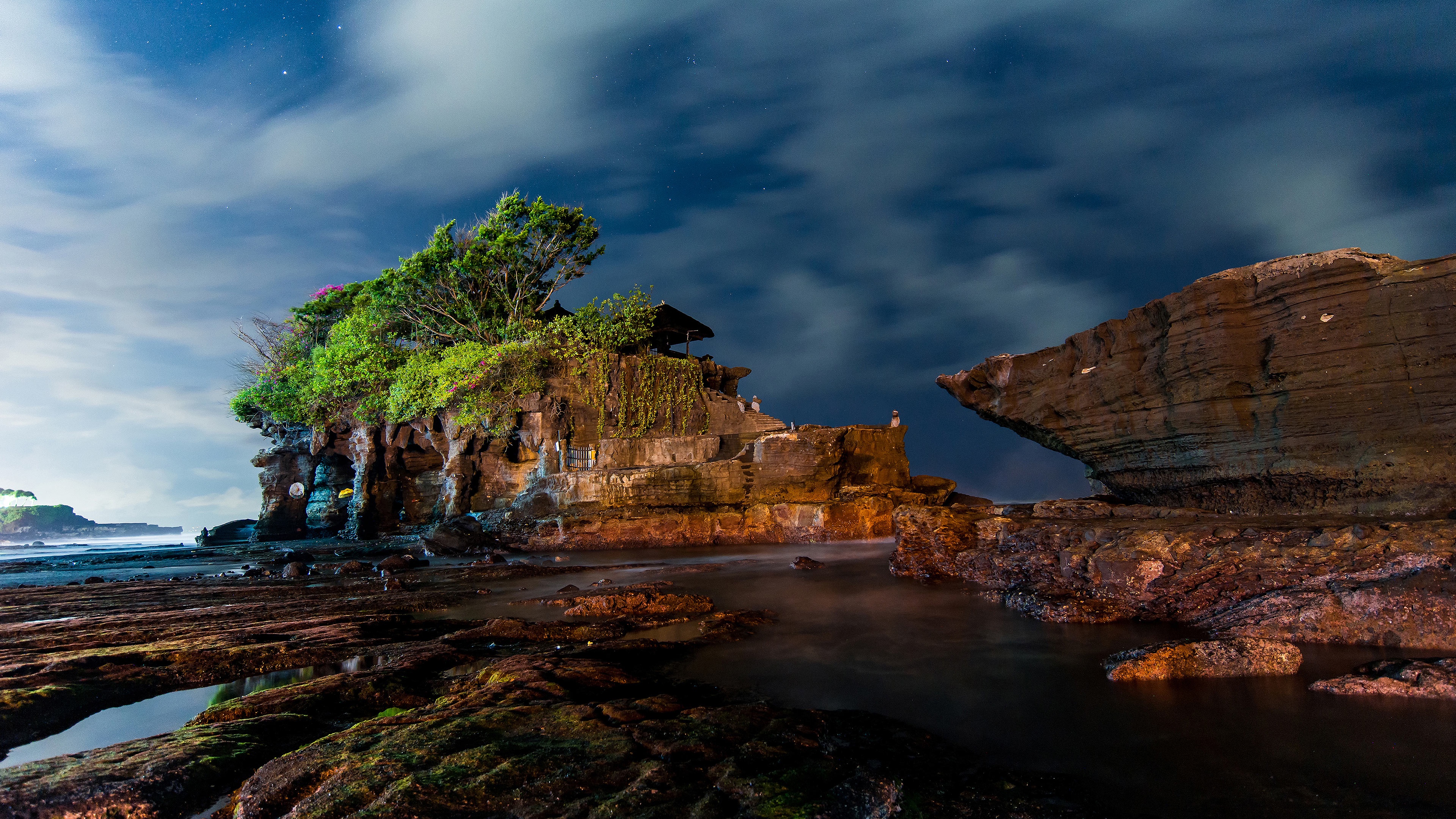 A breathtaking temple washed by the tide