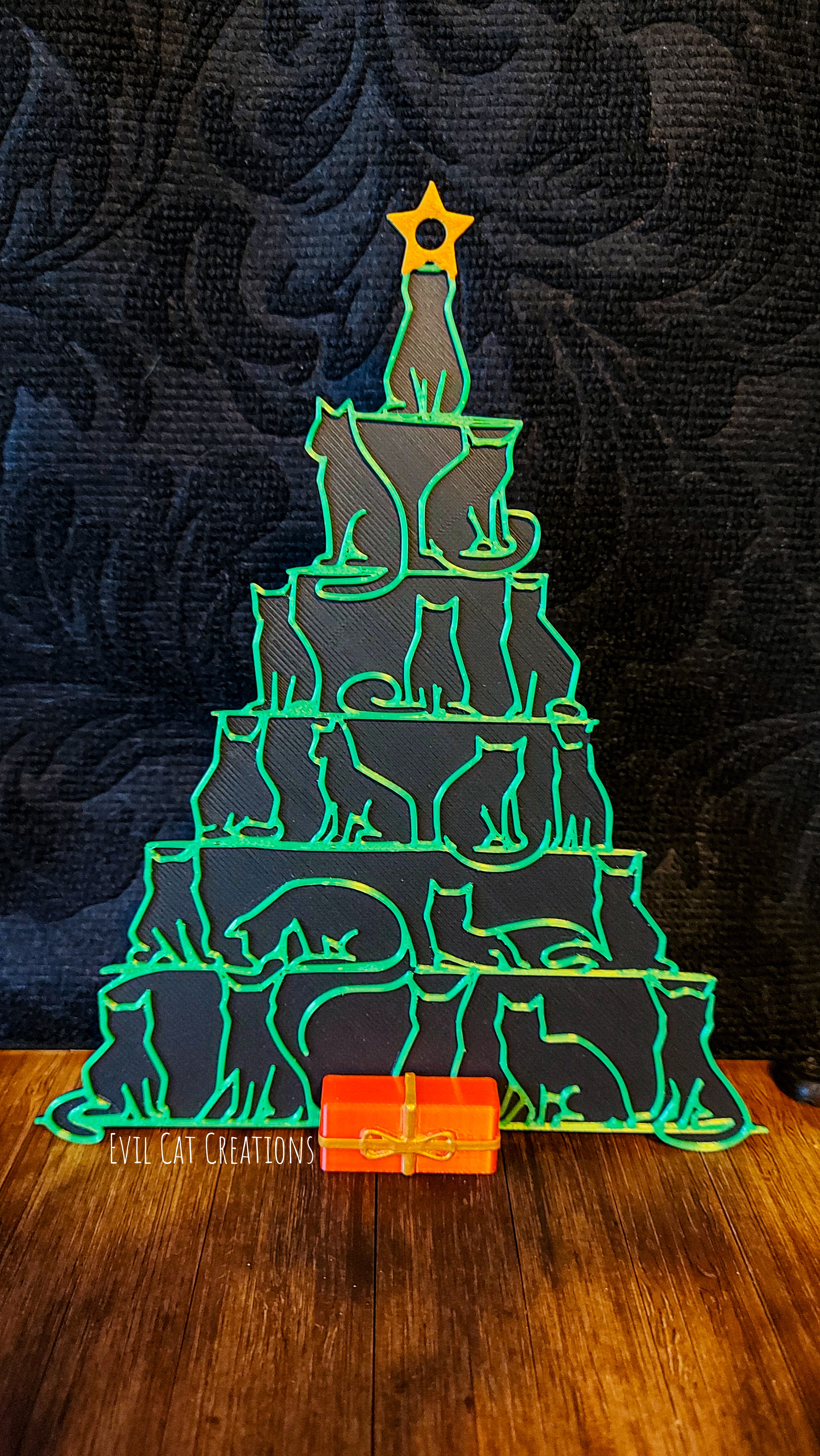 Minimalist Christmas Decor for Cat Enthusiasts