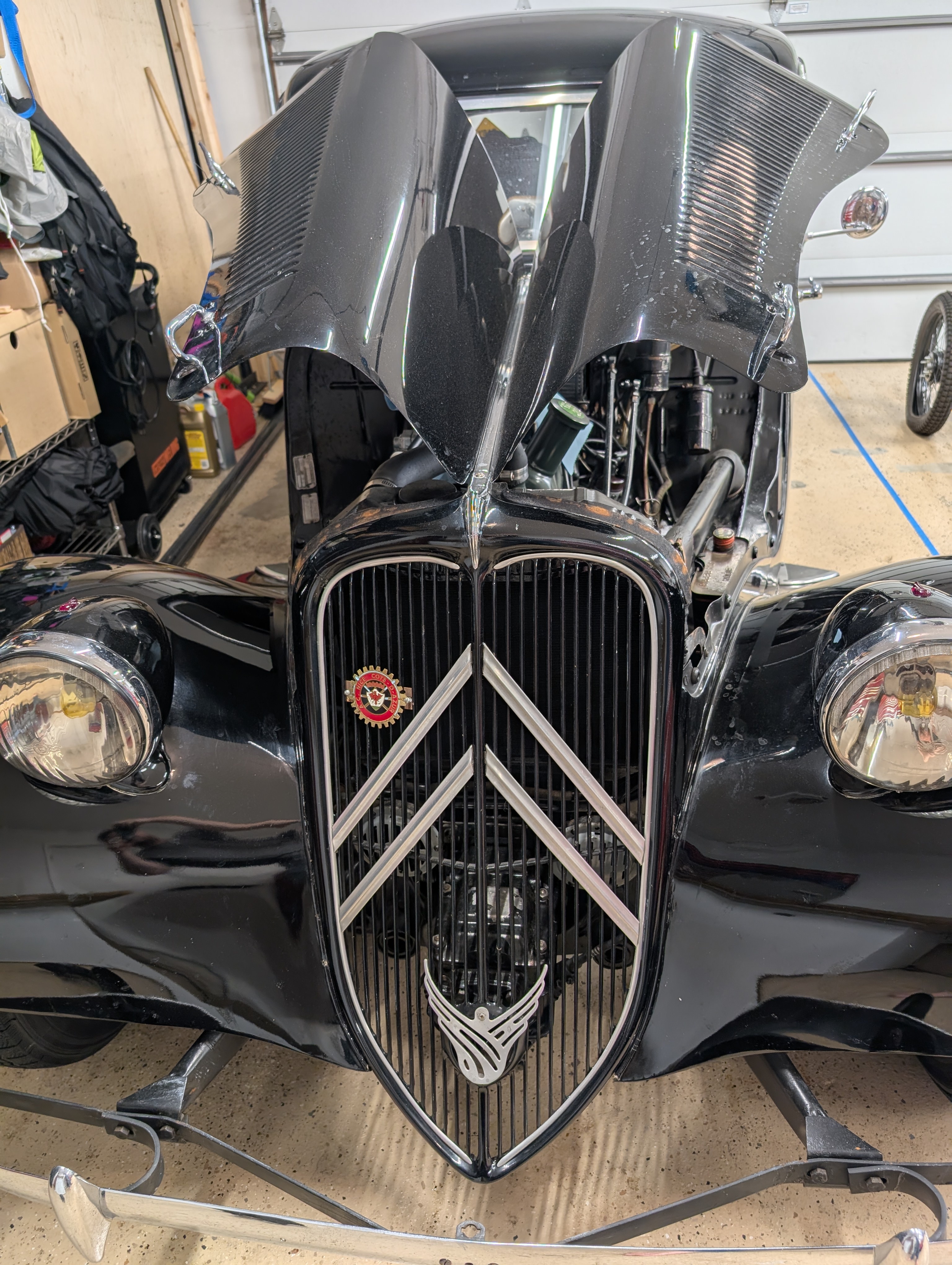 Classic Car Restoration: 1954 Citroen Traction Avant Gets a New Heart