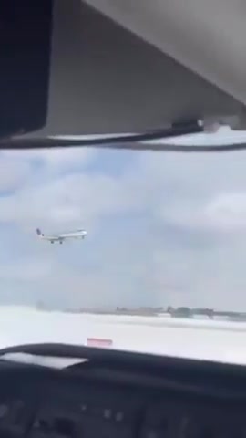 Toronto Plane Crash: A Dramatic Evacuation Unfolds | [meme.am]